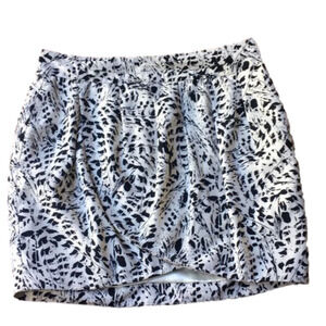 FOREVER 21 Tulip Hem Mini Skirt